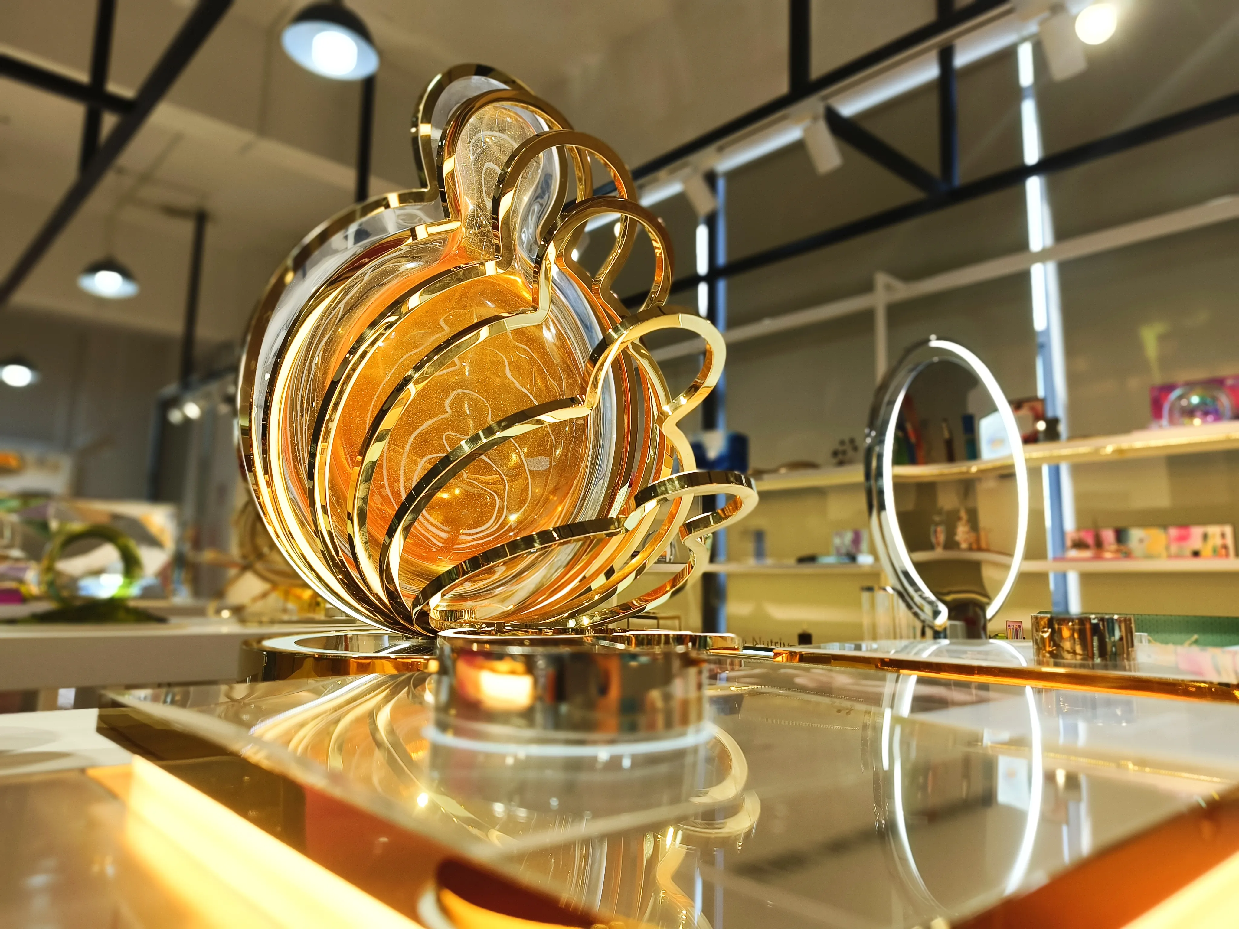 Display props are welcome to be customized by designers and bosses from all industries